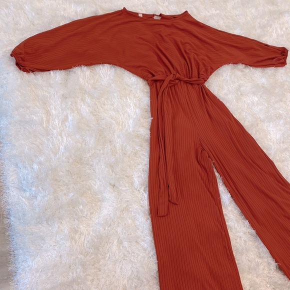 🚨Ribbed Jumpsuit (only worn once) Firm on price - Picture 1 of 2
